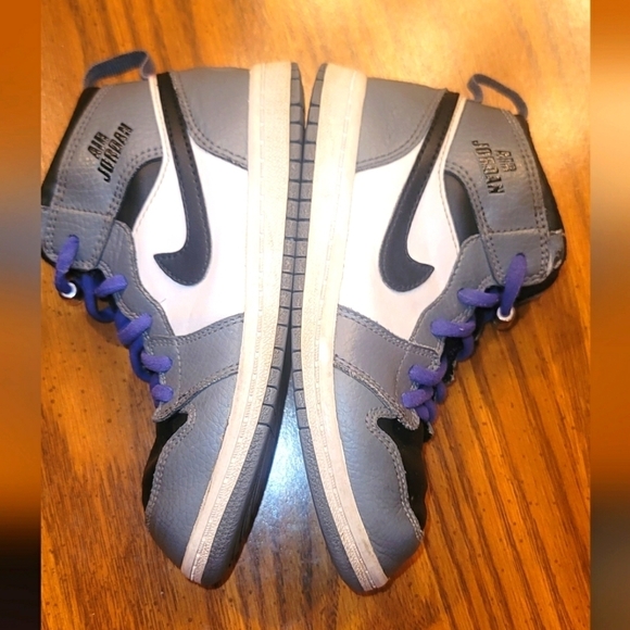 Nike air Jordan retro high BT "RARE AIR" shoes. - Picture 8 of 8